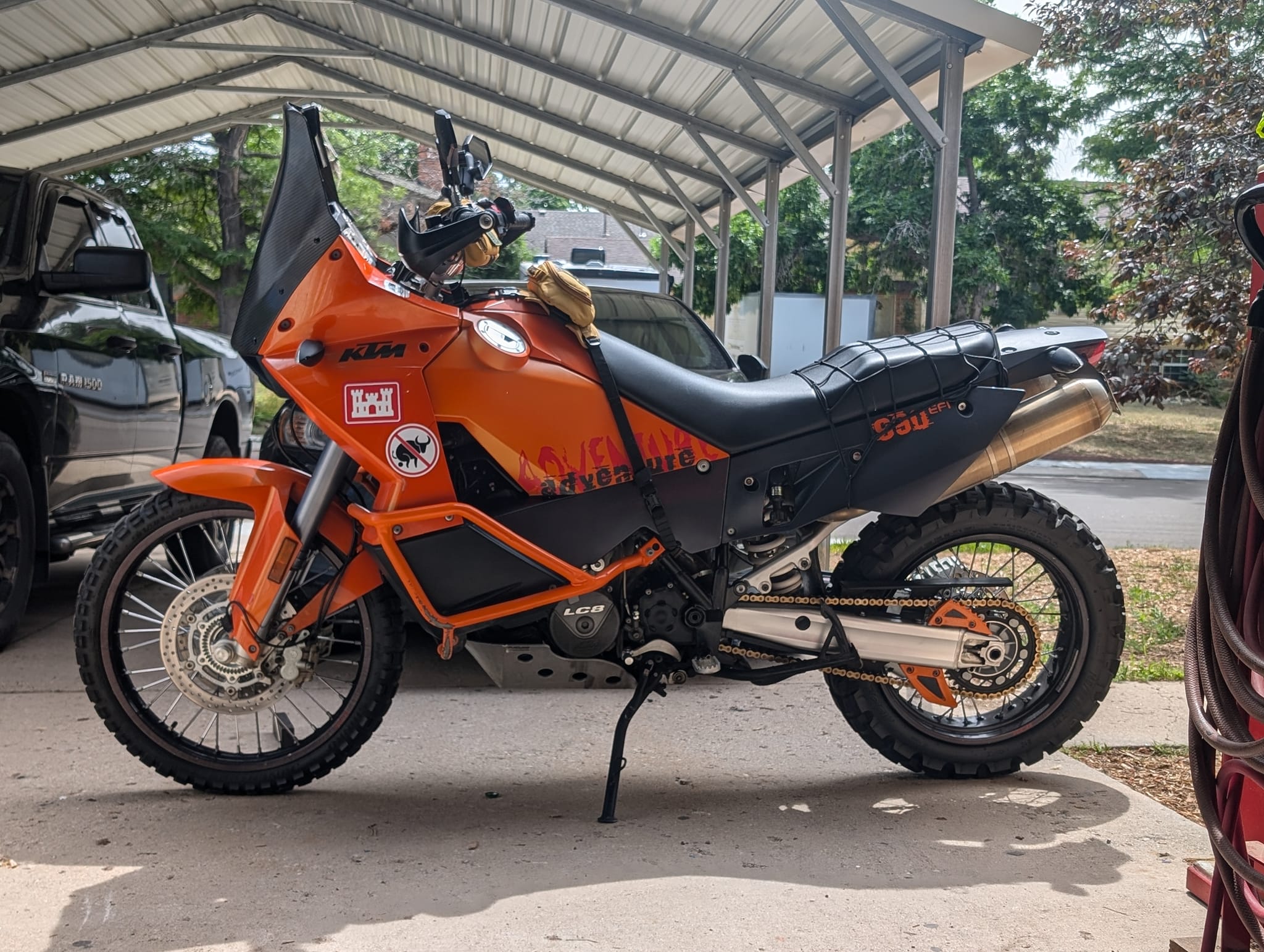 Un modèle 2008 de la KTM Adventure 990